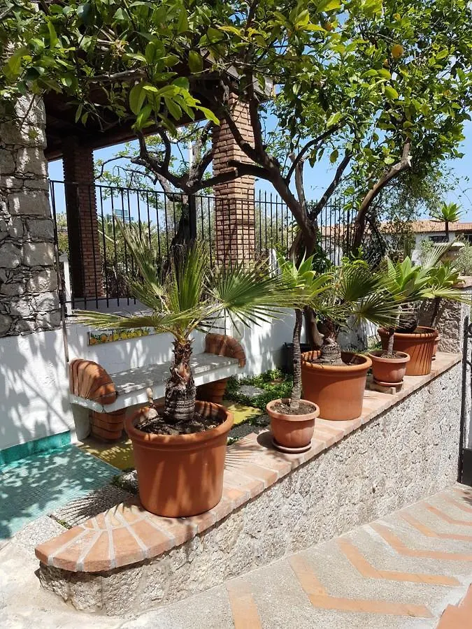 טאורמינה Villa Schiticchiu לינה וארוחת בוקר